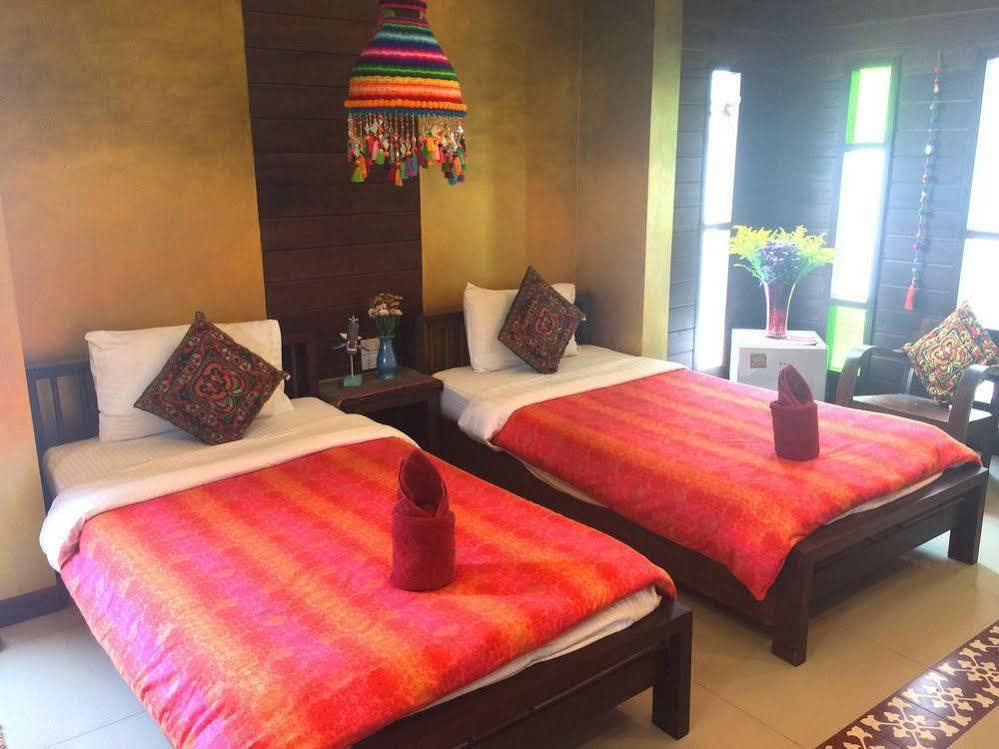 פאי Soi One Boutique Bedrooms מראה חיצוני תמונה